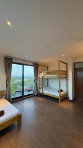 THO Terrace Hostel