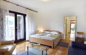 Quiet stay with garden view