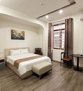 Aura Beachfront Hotel - Apartment