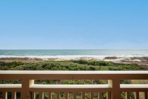 Seven Dozen by Oak Island Accommodations