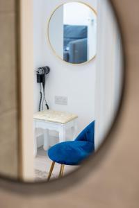 Elegant King Suite in Wembley Villa by Aureva Residences