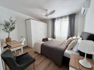 Apartament przy morzu w Torrevieja z 3 sypialniami w pobliżu barów i restauracji
