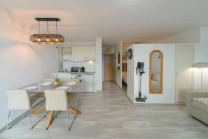 WELCS ESTUDIO 326 EMP con vista al mar