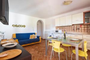 Bilocale 1 al mare con ampia veranda Via Asfodelo