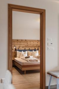 Felsenegg appartements - moderne Wohnungen im Luftkurort mit traumhaftem Garten Nähe Meran für Paare und Familien