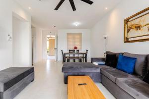 Central, Gated, Sea view, TV, Gym, Pool, WiFi, AC