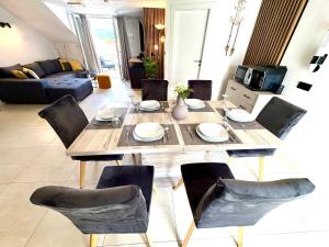 Apartment Anchor Luxury