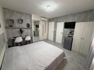 Eleonor Guest House