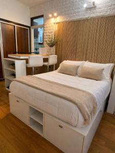 Apartment near the sea, downtown area