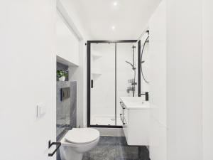 Central Comfort Studio Czackiego Warsaw by Solarento
