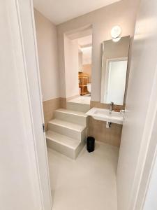 Designer loft with private garden in the heart of Rome