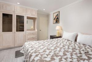 The White Villa