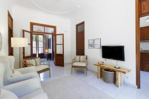 Casa Cati, right on the beach in Puerto de Sóller