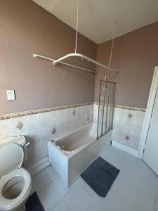 Charming 2-Bedroom Apartment with Ocean Views in Roker