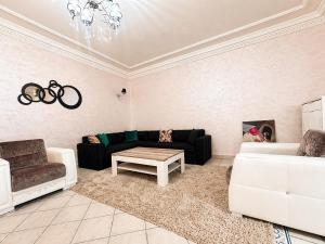 Two bed luxury appartment in prime location in guilez