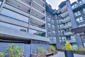 HOM I 1D1B, Wifi, Estacionamiento, Cerca del Centro y del Lago, Full Equipado