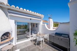 Las Palmas 8b Oasis Properties