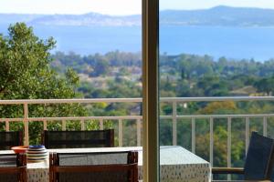 Rare pearl with pool and beautiful sea view