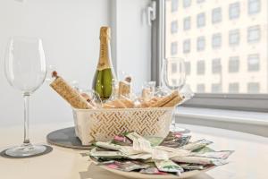 Dreamy Leeds Centre Retreat – Ideal for Couples - Pass the Keys
