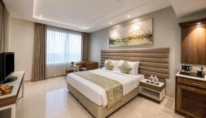 Hotel AJ TULIp NEAR DELHI AIRPORT Free Airport drop