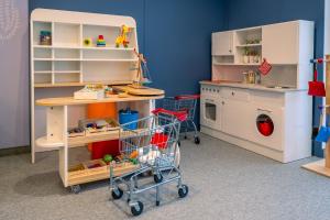 Bursztynowy - jacuzzi, sauny, sala zabaw, garaż, 400m do plaży płaskie zejście