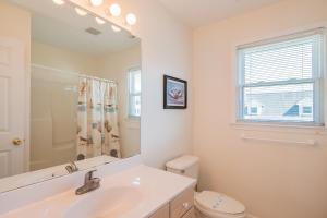 Sweet Retreat by Oak Island Accommodations