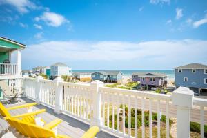 Tar Healin by Oak Island Accommodations