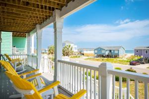 Tar Healin by Oak Island Accommodations