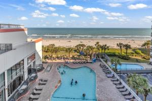 Oceanfront Family Escape w Stunning Views