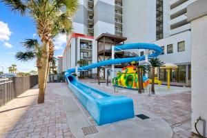 Oceanfront Family Escape w Stunning Views
