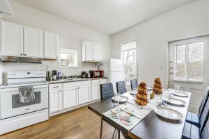 1 Mi to Erie Canalway Trail! Condo w Grill