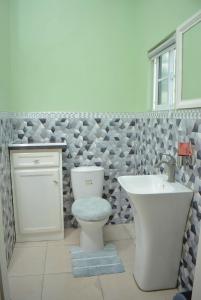 Cedar Grove Getaway 1BR With Jacuzzi
