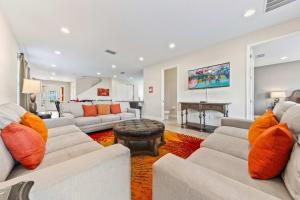 Last Minute Disney Private Pool Hot Tub Themed Bedrooms. Book Now 39430