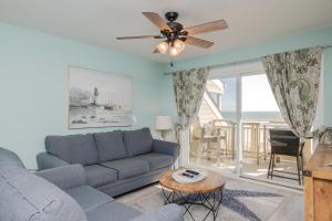 The Breeze by Oak Island Accommodations