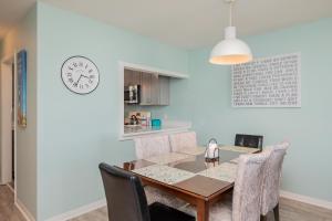 The Breeze by Oak Island Accommodations