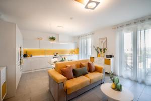 Lorry Living MARULA - Sauna Whirlpool & Rooftop
