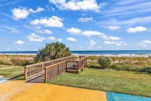 Ocean Sunrise Oceanfront 2 BR Near Boardwalk