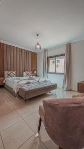 Luxury 2-Bedroom Apartment with Terrace