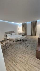 The Great Hatta Retreat 7 Premium Rooms & Spacious Grounds