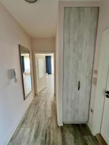 Golden Sands La Mer