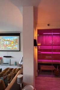 Luxus-Wohnung mit Sauna, Whirlpool und Heimkino