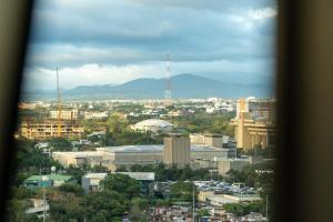 Fully furnished Japandi Warm Studio Retreat in QC