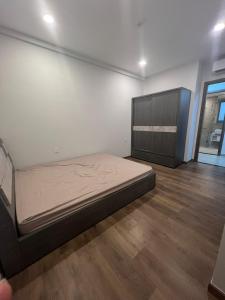 Luxury Sky89 in District 7 w City Views, Pool and Gym