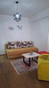 LYNX Apartments