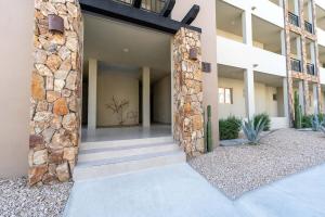Modern Condo in El Tezal, Peaceful, Secure & Minutes from Cabo Hotspots