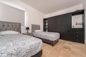 Modern Condo in El Tezal, Peaceful, Secure & Minutes from Cabo Hotspots