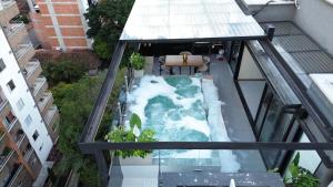 Private Laureles Penthouse with Rooftop Pool, Outdoor Cinema, game-Streaming Room