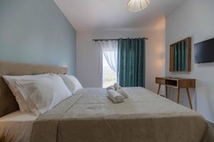 Helios Retreat Apartments 2