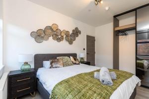Sussex House 20 - Artistic Luxe 1 Bed Apartment