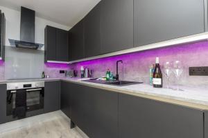 Sussex House 20 - Artistic Luxe 1 Bed Apartment